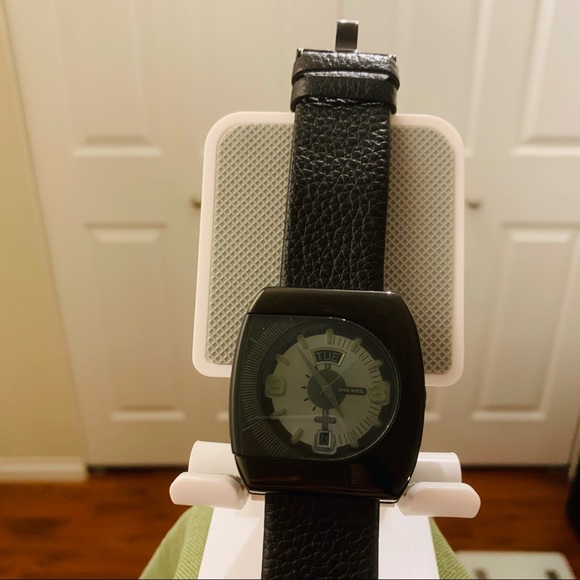 DIESEL watch DZ1133 - Picture 7 of 11